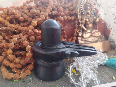 Лингамы черные