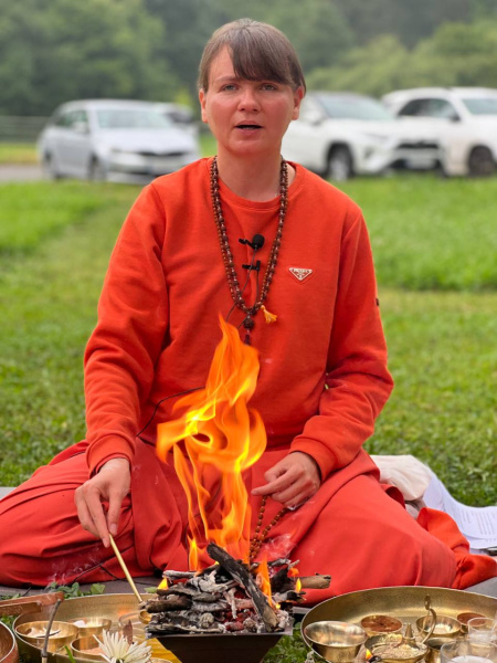 Проведение индивидуальной хомы в Шива Према Сагар ашраме