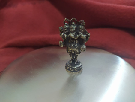 Ганеша трехголовый