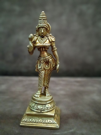 Лакшми двурукая форма